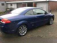 Gebraucht Ford Focus Cabriolet Titanium 145 PS (106 kW) 2008 Cataniablau met. Cabrio