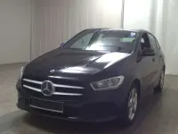 Gebraucht Mercedes B250 160 PS (117 kW) 2022 Schwarz Kleinwagen