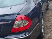 Gebraucht Mercedes E320 224 PS (164 kW) 2008 Blau Limousine