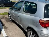 Gebraucht Toyota Yaris 65 PS (47 kW) 2003 Silber Kleinwagen