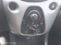 Gebraucht Toyota Aygo X-play 69 PS (50 kW) 2015 Grau Kleinwagen