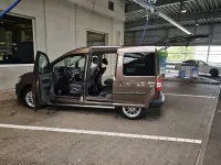 Gebraucht VW Caddy Trendline 105 PS (77 kW) 2012 Braun Van / Kleinbus