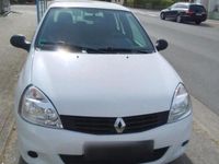 Second-hand Renault Clio II 75 CP (55 kW) 2011 Alb Hatchback