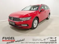 Gebraucht VW Passat Business 122 PS (89 kW) 2023 Tornadorot Kombi