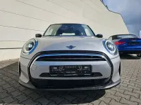 Gebraucht Mini Cooper Essential 136 PS (100 kW) 2023 Melting silver iii Kleinwagen