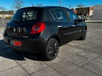 Gebraucht Renault Clio III 75 PS (55 kW) 2006 Schwarz Kleinwagen