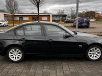Gebraucht BMW 318 143 PS (105 kW) 2007 Schwarz Limousine