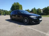Gebraucht BMW 330 Performance 245 PS (180 kW) 2010 Schwarz Kombi