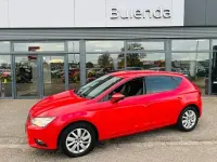 Używany Seat Leon Reference 86 KM (63 kW) 2016 Czerwony Sedan/Limuzyna