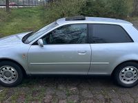 Usata Audi A3 103 CV (75 kW) 2000 Argento Utilitaria