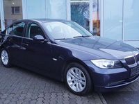 Gebraucht BMW 325 218 PS (160 kW) 2006 Blau Limousine