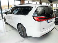 Używany Chrysler Pacifica Limited 291 KM (214 kW) 2023 Biały Minivan