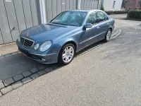 Gebraucht Mercedes E500 309 PS (227 kW) 2004 Blau Limousine