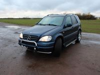 Gebraucht Mercedes ML430 272 PS (200 kW) 2001 Blau SUV
