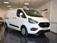 Gebraucht Ford Transit Custom 131 PS (96 kW) 2022 Weiß Van / Kleinbus