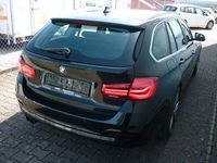 Gebraucht BMW 320 Advantage 184 PS (135 kW) 2018 Schwarz ii Kombi