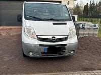 Gebraucht Opel Vivaro 114 PS (83 kW) 2010 Weiß Van / Kleinbus