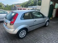 Gebraucht Ford Fiesta 60 PS (44 kW) 2003 Silber Kleinwagen