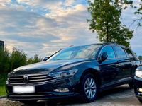Gebraucht VW Passat 150 PS (110 kW) 2021 Grau Kombi