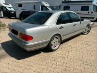 Gebraucht Mercedes E280 193 PS (141 kW) 1997 Silber Limousine