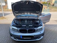 Gebraucht BMW 123 Performance 204 PS (150 kW) 2011 Grau Kleinwagen
