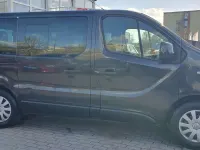 Gebraucht Renault Trafic Expression 125 PS (91 kW) 2016 Schwarz midnight Van / Kleinbus