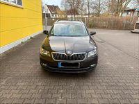 Gebraucht Skoda Superb 170 PS (125 kW) 2014 Braun Kombi