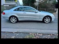 Gebraucht Mercedes CLK280 231 PS (169 kW) 2007 Silber Coupé