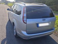 Gebraucht Ford Focus Titanium 101 PS (74 kW) 2010 Silber Kombi