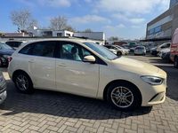 Gebraucht Mercedes B200 150 PS (110 kW) 2019 Beige Van / Kleinbus