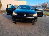 Gebraucht VW Jetta Trendline 105 PS (77 kW) 2012 Schwarz Limousine