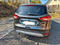 Gebraucht Ford Kuga Titanium 150 PS (110 kW) 2016 Grau SUV