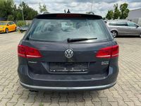 Gebraucht VW Passat Highline 140 PS (102 kW) 2011 Uranograu Kombi