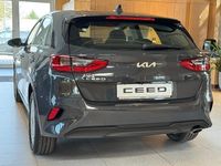 Neu Kia Ceed 140 PS (102 kW) 2026 Lunarsilber Kleinwagen