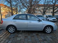 Gebraucht Kia Cerato 78 PS (57 kW) 2006 Silber Limousine