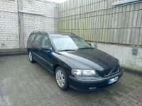 Używany Volvo V70 140 KM (102 kW) 2001 Czarny Kombi