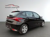 Gebraucht Hyundai i20 Select 101 PS (74 kW) 2022 Schwarz Kleinwagen