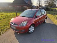 Gebraucht Ford Fiesta 80 PS (58 kW) 2008 Rot Kleinwagen