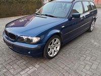 Gebraucht BMW 318 143 PS (105 kW) 2002 Blau Kombi