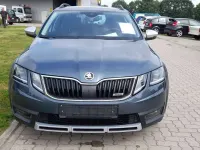 Gebraucht Skoda Octavia Scout Scout 4x4 184 PS (135 kW) 2017 Quarzgrau metallic Kombi