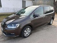 Gebraucht VW Sharan Comfortline 150 PS (110 kW) 2015 Braun Van / Kleinbus