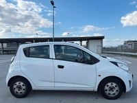 Second-hand Chevrolet Spark 68 CP (50 kW) 2010 Alb Hatchback