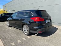 gebraucht Ford Focus Turnier 1,0 EcoBoost Cool & Connect