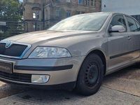Gebraucht Skoda Octavia Ambiente 150 PS (110 kW) 2006 Beige Limousine