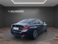Gebraucht BMW 320 184 PS (135 kW) 2024 Black sapphire metallic Limousine