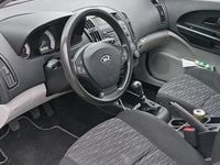 Używany Kia Ceed 96 KM (70 kW) 2008 Szary Hatchback