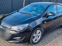 Gebraucht Opel Astra 110 PS (80 kW) 2014 Schwarz Limousine