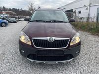 Gebraucht Skoda Roomster Scout Plus Edition 86 PS (63 kW) 2012 Rot Kombi