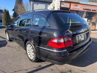 Gebraucht Mercedes E220 170 PS (125 kW) 2007 Schwarz Kombi