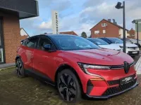 Ny Renault Megane E-Tech Komfort 161 kW (220 HK) 2025 Rød Sedan